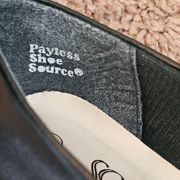 Soft Flexible by Highlight Womens 8 Black Low Heel Pumps Comfort Slip On Shoes - Picture 11 of 11